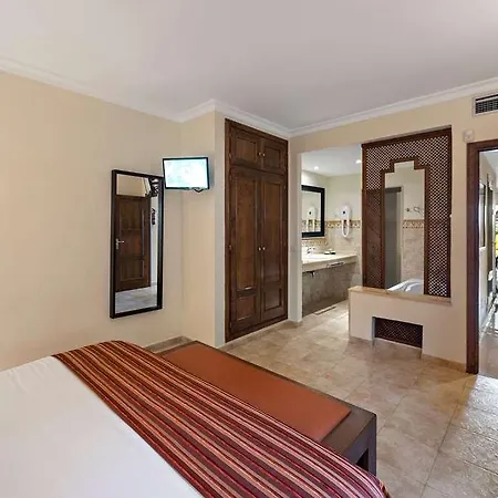 Aparthotel Ramada & By Wyndham Costa Del Sol Fuengirola