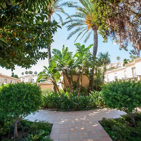 Aparthotel Ramada & By Wyndham Costa Del Sol 4*