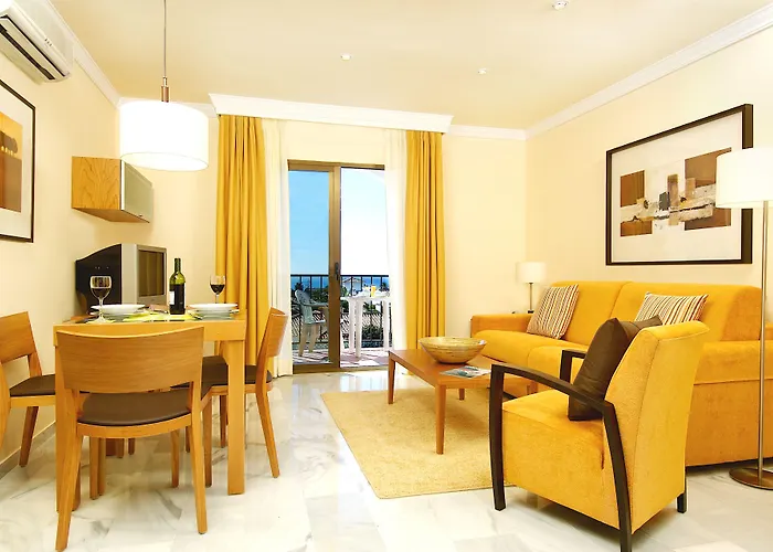 Aparthotel Ramada & By Wyndham Costa Del Sol 3*