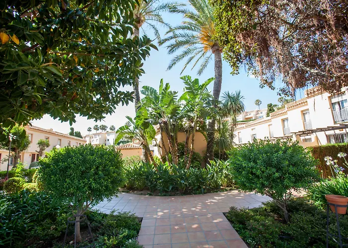 Aparthotel Ramada & By Wyndham Costa Del Sol 3*