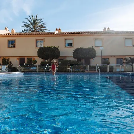 아파트호텔 Ramada & By Wyndham Costa Del Sol 4*