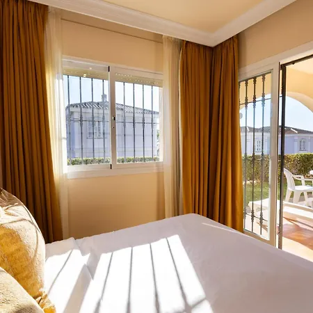 Ramada & By Wyndham Costa Del Sol 3* Фуэнхирола