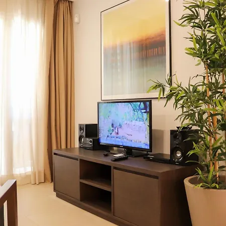 Ramada & By Wyndham Costa Del Sol Фуэнхирола