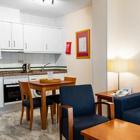 Ramada & By Wyndham Costa Del Sol Фуэнхирола