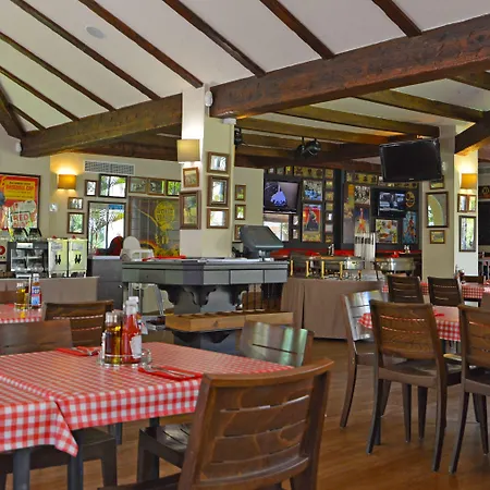 Ramada & By Wyndham Costa Del Sol 4* 푸엔히롤라