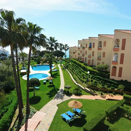 Ramada & By Wyndham Costa Del Sol 아파트호텔 푸엔히롤라