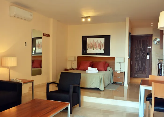 Ramada & By Wyndham Costa Del Sol フエンヒロラ